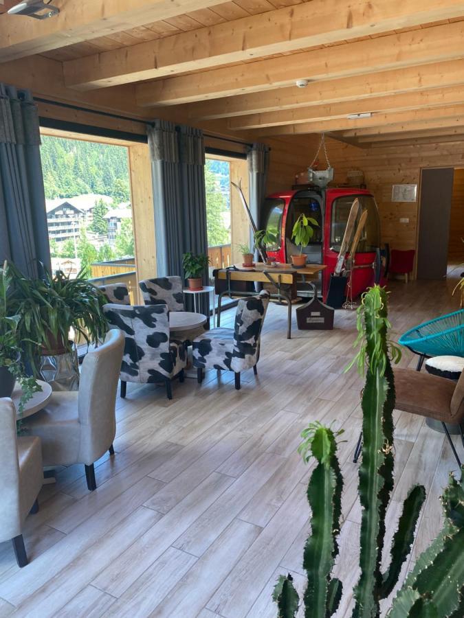 Le Schuss Hotel Châtel Eksteriør billede