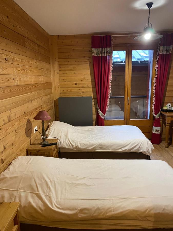 Le Schuss Hotel Châtel Eksteriør billede