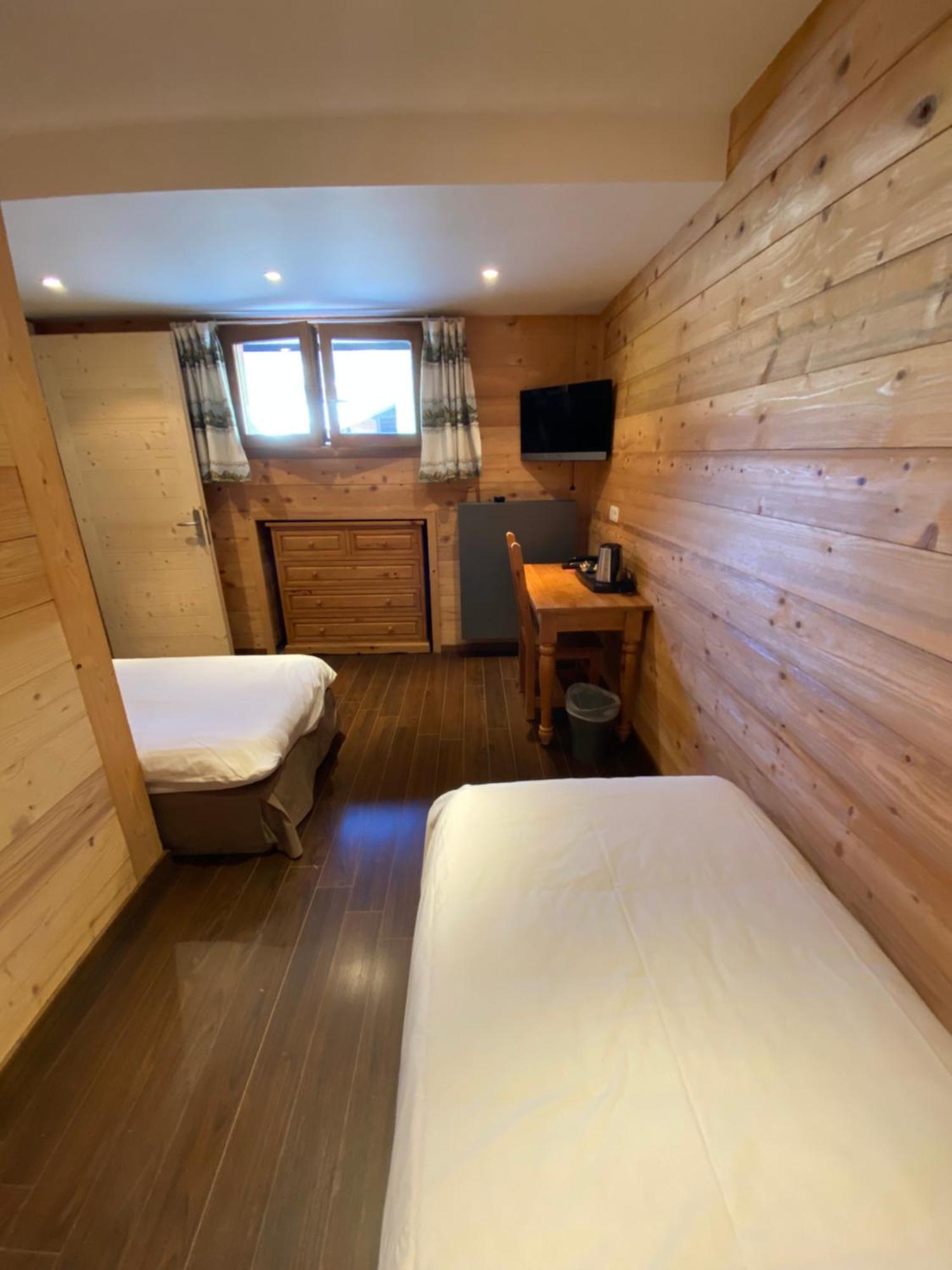 Le Schuss Hotel Châtel Eksteriør billede