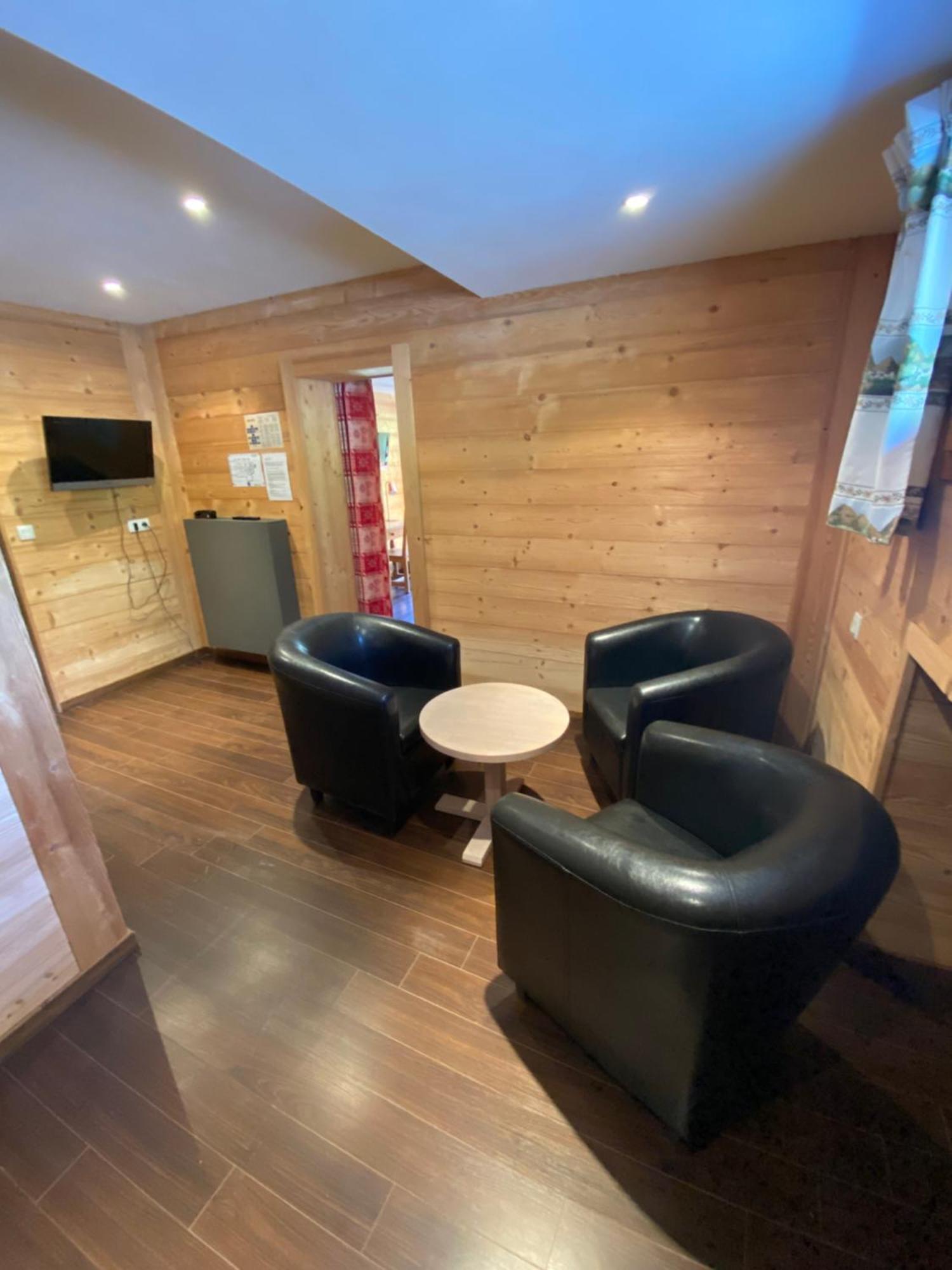 Le Schuss Hotel Châtel Eksteriør billede