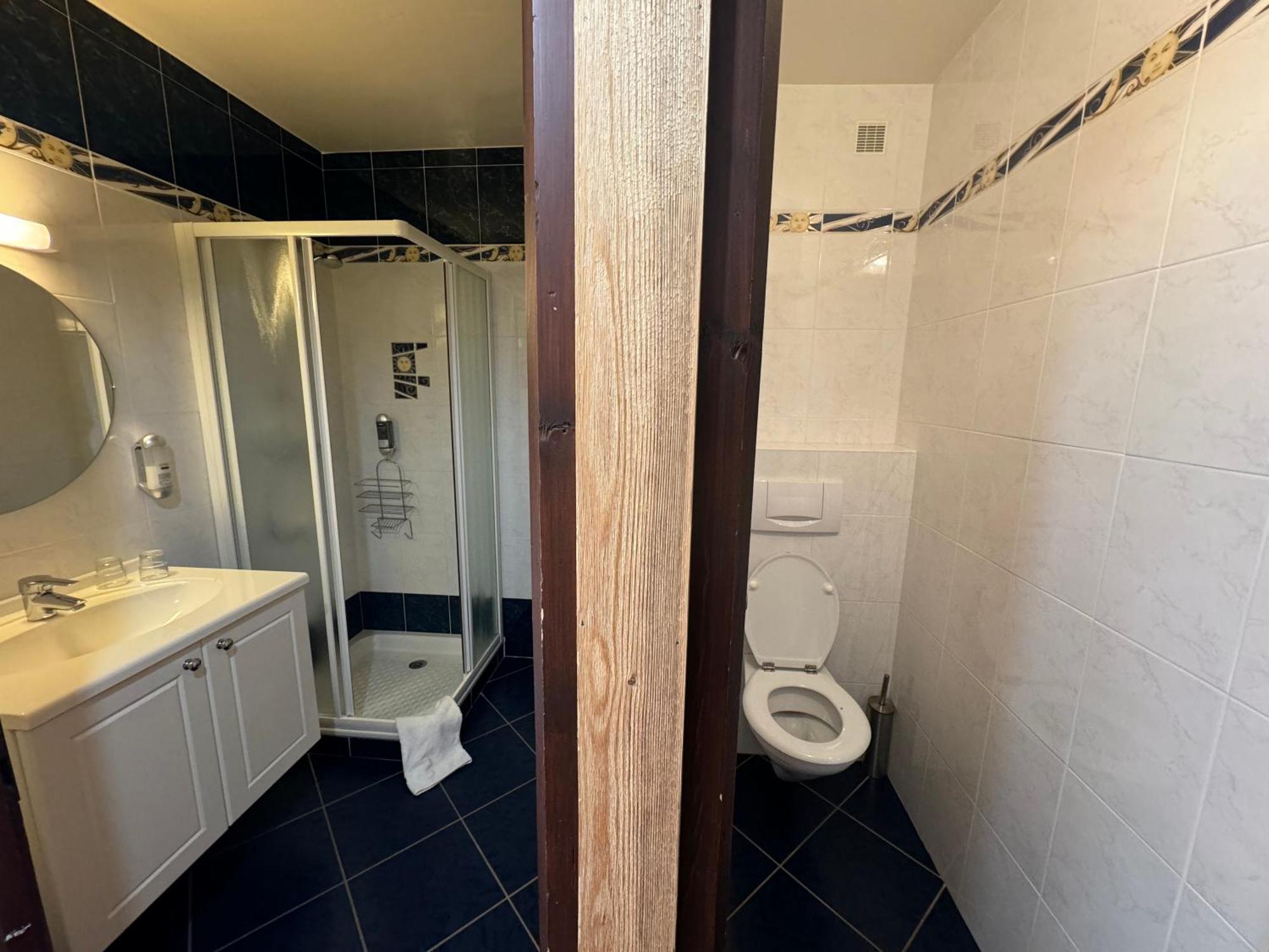 Le Schuss Hotel Châtel Eksteriør billede